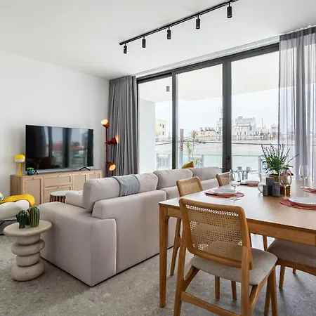 Solara - Stylish Balcony In Lejlighed