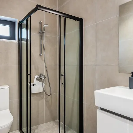 Solara - Stylish Balcony In Lejlighed