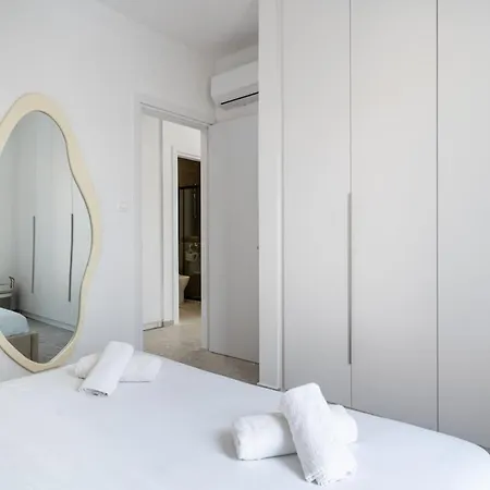 Solara - Stylish Balcony In * Larnaca