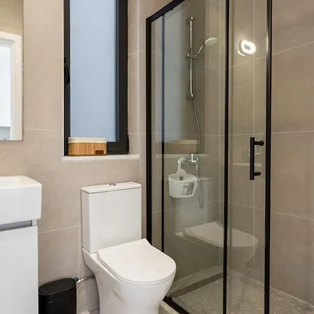 Solara - Stylish Balcony In