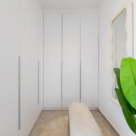 Solara - Stylish Balcony In Lägenhet