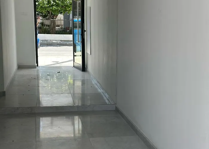 アパート Solara - Stylish Balcony In ラルナカ