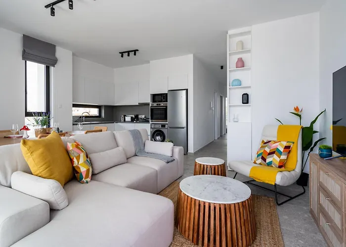 アパート Solara - Stylish Balcony In