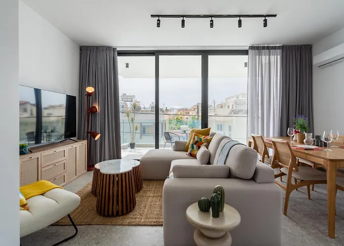 Solara - Stylish Balcony In Daire *