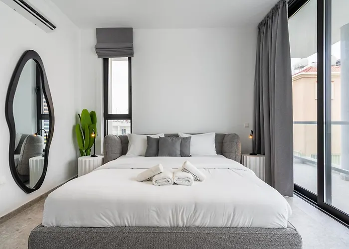 Daire Solara - Stylish Balcony In