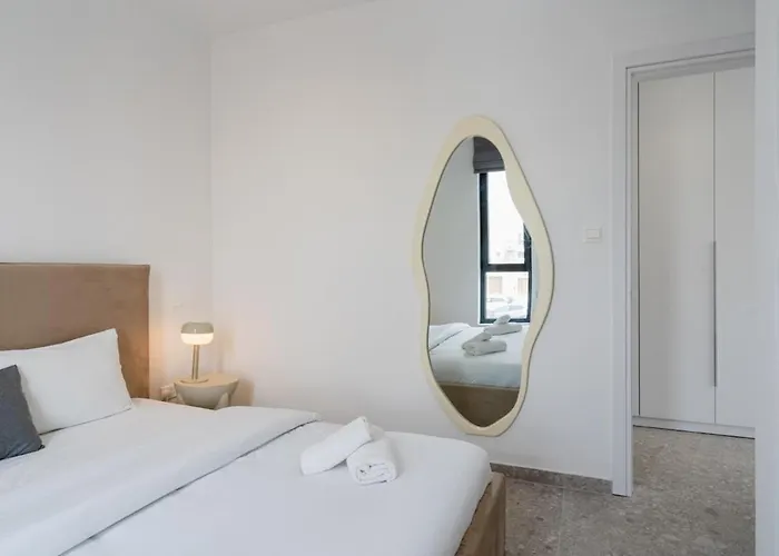 Solara - Stylish Balcony In * ラルナカ