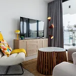 Apartament Solara - Stylish Balcony In Larnaca