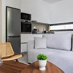 Solara - Stylish Balcony In * Larnaca