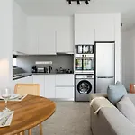 Solara - Stylish Balcony In * Larnaca