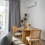 Apartament Solara - Stylish Balcony In Larnaca