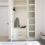 Solara - Stylish Balcony In Larnaca
